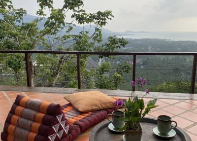 Your Jungle Retreat, Tropical 2-bed Villa
