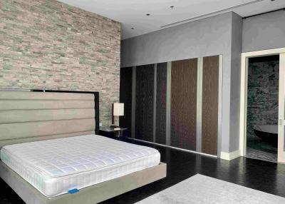 For RENT : The Ritz - Carlton Residences at MahaNakhon / 3 Bedroom / 3 Bathrooms / 353 sqm / 500000 THB [10991602]