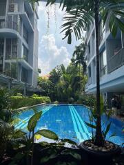 2 bed Condo in Downtown Forty Nine Khlong Tan Nuea Sub District C020366