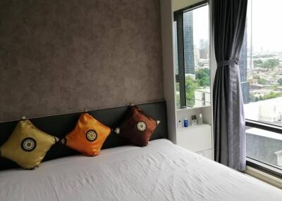 1-BR Condo at Rhythm Sukhumvit 36-38 near BTS Thong Lor