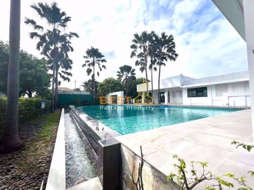 3 Bedrooms Villa / Single House in Far Greenery Village North Pattaya H011221