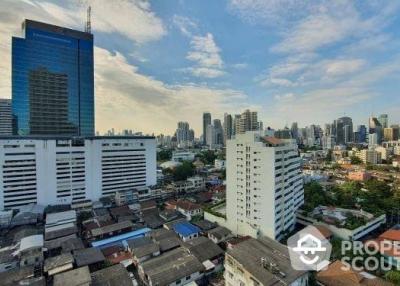 2-BR Condo at Oka Haus Sukhumvit 36 near BTS Thong Lor