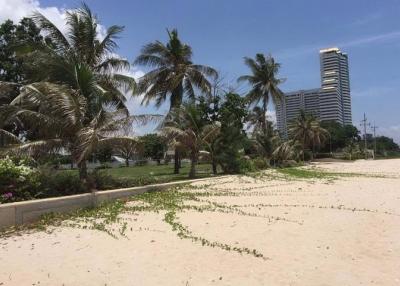 Stunning Beach Front Land