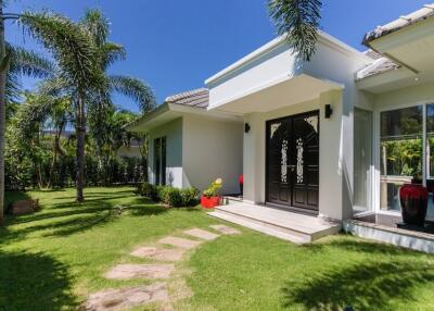 Black Mountain Private Pool Villa