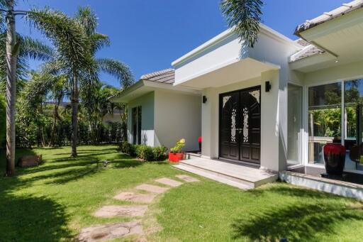 Black Mountain Private Pool Villa