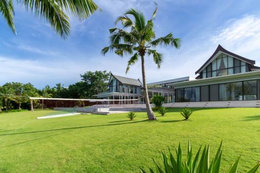 Beachfront Luxury Villa In Cape Yamu Phuket