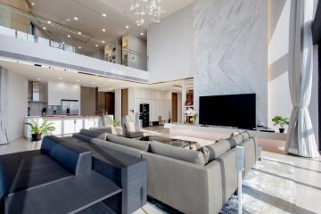 The Ultimate Luxury Riverfront Residence Duplex