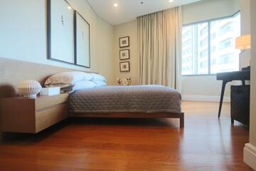 Charming One Bedroom Corner Unit At Bright Sukhumvit 24