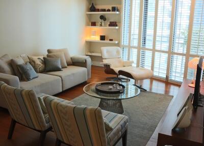 Charming One Bedroom Corner Unit At Bright Sukhumvit 24