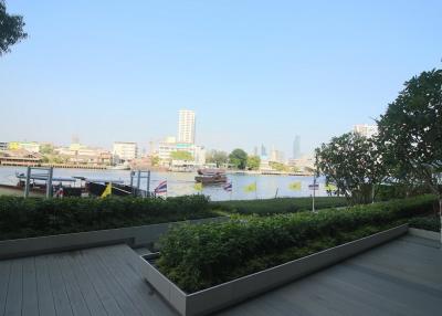 Exquisite Luxury 2 Bed Riverfront Residence