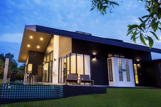 Hua Hin Tranquil Lake Front Private Pool Villa