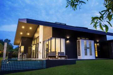 Hua Hin Tranquil Lake Front Private Pool Villa