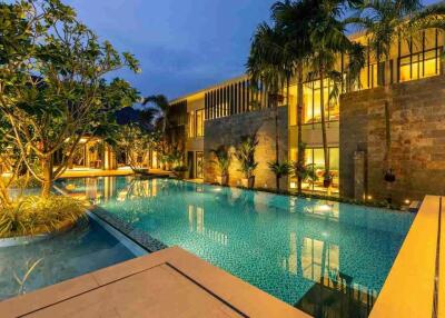 Phuket Grand Courtyard Estate