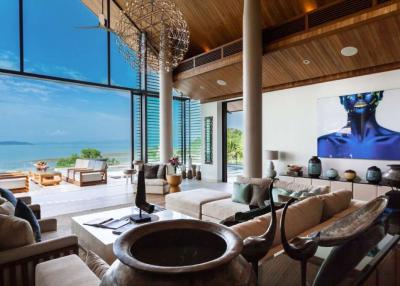 Exquisite Beachfront Luxury Villa