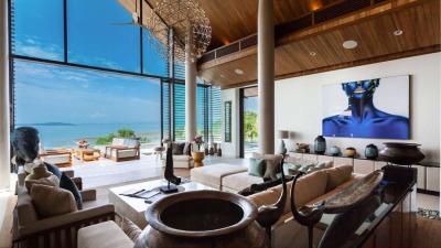 Exquisite Beachfront Luxury Villa