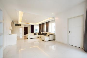 Sukhumvit City Resort Penthouse