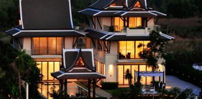 Harbourfront Villa In Royal Phuket Marina