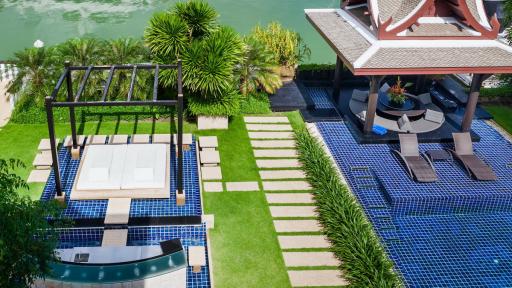 Harbourfront Villa In Royal Phuket Marina