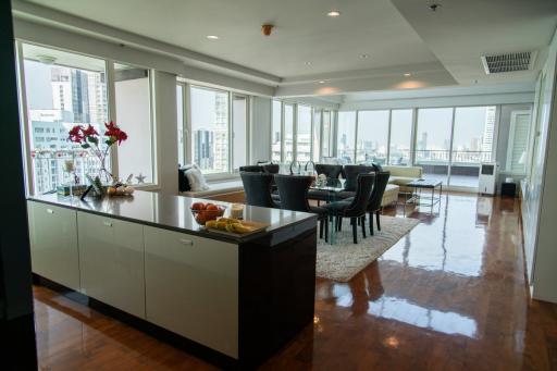 Duplex Penthouse at Baan Siri 24