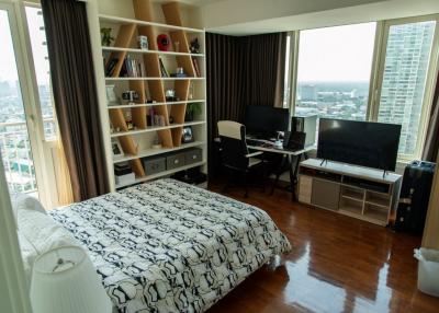 Duplex Penthouse at Baan Siri 24