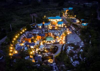 Unique Khao Yai Cliff Resort
