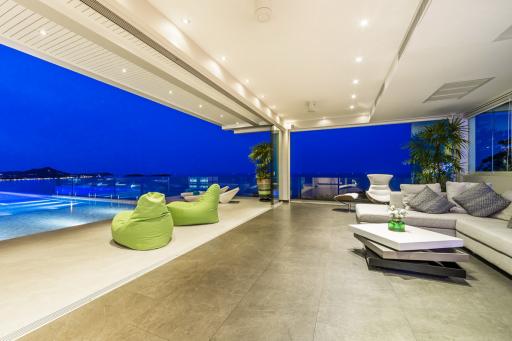 Superb Contemporary Sea View Villa