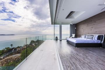 Superb Contemporary Sea View Villa