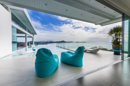 Superb Contemporary Sea View Villa