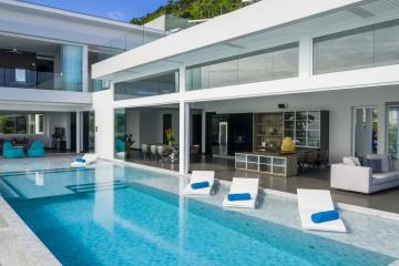 Superb Contemporary Sea View Villa