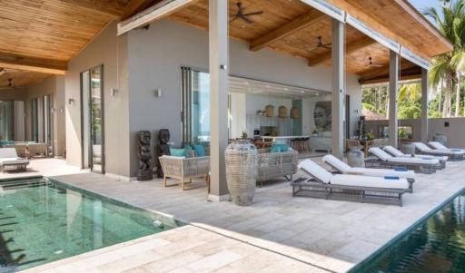 Luxury Private Beachside Villa