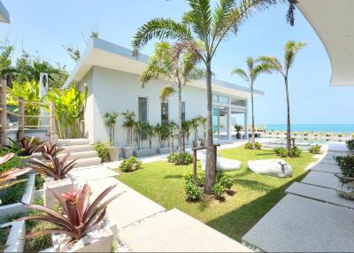 Beautiful Beach Front Villa