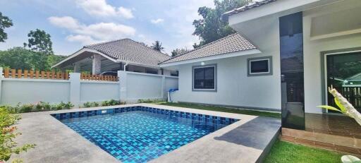Private House with Pool for Sale in Bang Saray