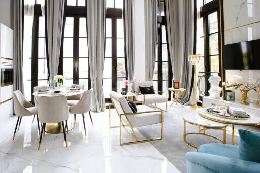 Luxurious Parisian style house in the heart of Sukhumvit