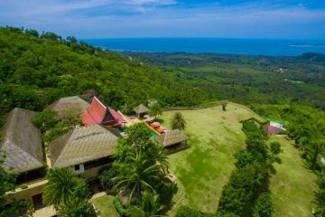 Unique Expansive Ocean View Estate