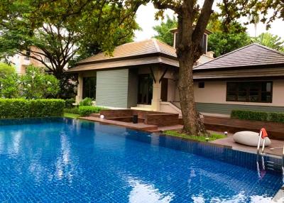 Private Pool Luxury House