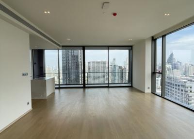 Thonglor Luxury Penthouse