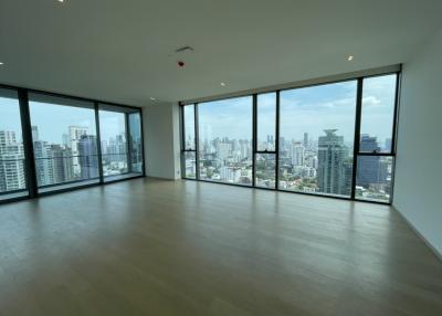 Thonglor Luxury Penthouse