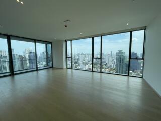 Thonglor Luxury Penthouse