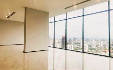 LAVIQ Sukhumvit 57 Penthouse