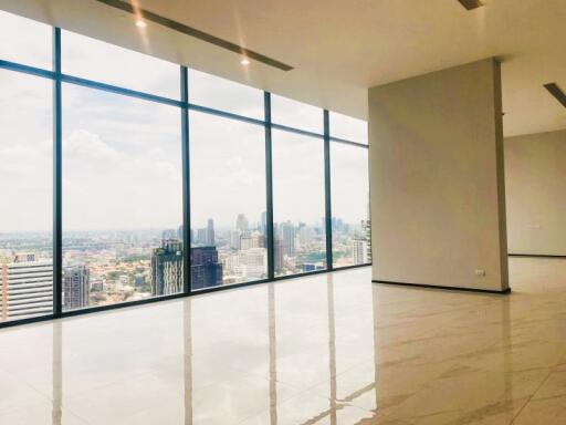 LAVIQ Sukhumvit 57 Penthouse