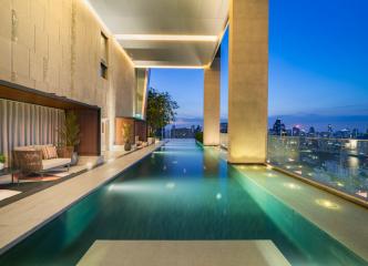 LAVIQ Sukhumvit 57 Penthouse