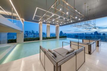 Luxury Show Penthouse