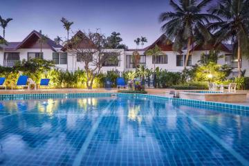 8 Bedrooms House in Chateaudale Thai Bali Villa Jomtien H010595