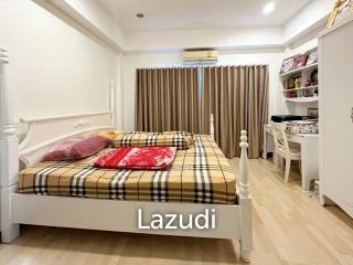 3 Bed 204 SQ.M Thanapat Haus Sathorn-Narathiwas