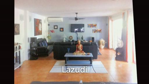 3 bedroom hacienda with different large space