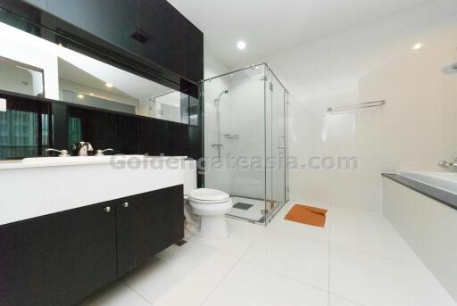 Beautiful 1-Bedroom unit at The Address Chidlom - Chidlom BTS