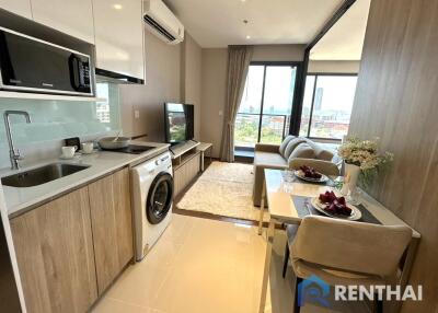 Brand new luxury condo in the heart of pattaya city.