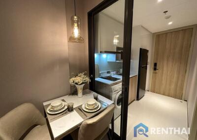 Brand new luxury condo in the heart of pattaya city.