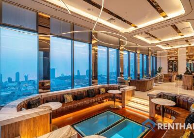 Brand new luxury condo in the heart of pattaya city.