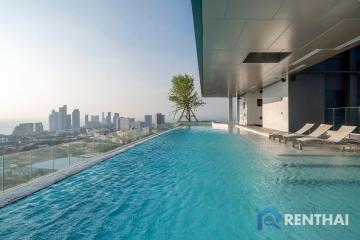 Brand new luxury condo in the heart of pattaya city.